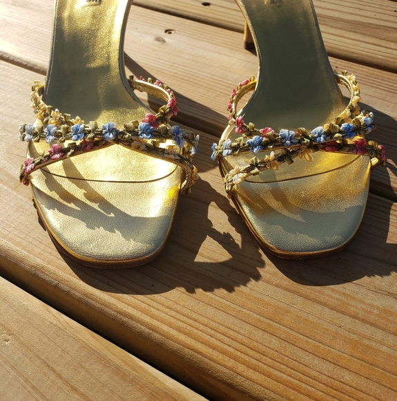 Miu Miu Gold and Floral Embellished Heels - Picture 4 of 10